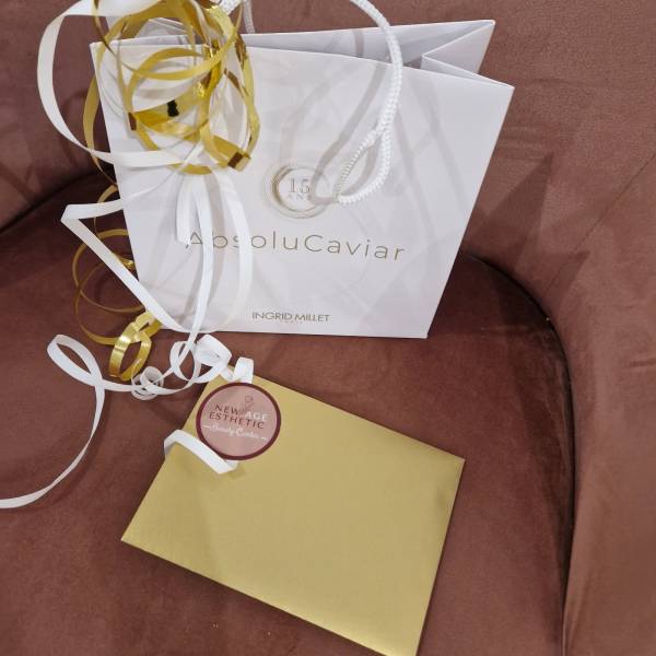 Offrez une carte cadeau bien-être soins anti-Âge & Amincissants à Lyon 6ᵉ  New Age Esthetic